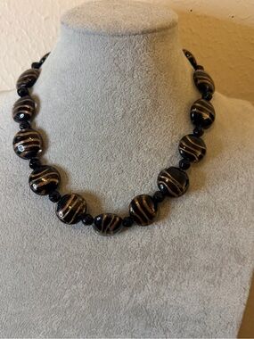 Vintage Black & Gold Glass Art/Lampwork Murano Beaded Necklace - Women's Jewelry